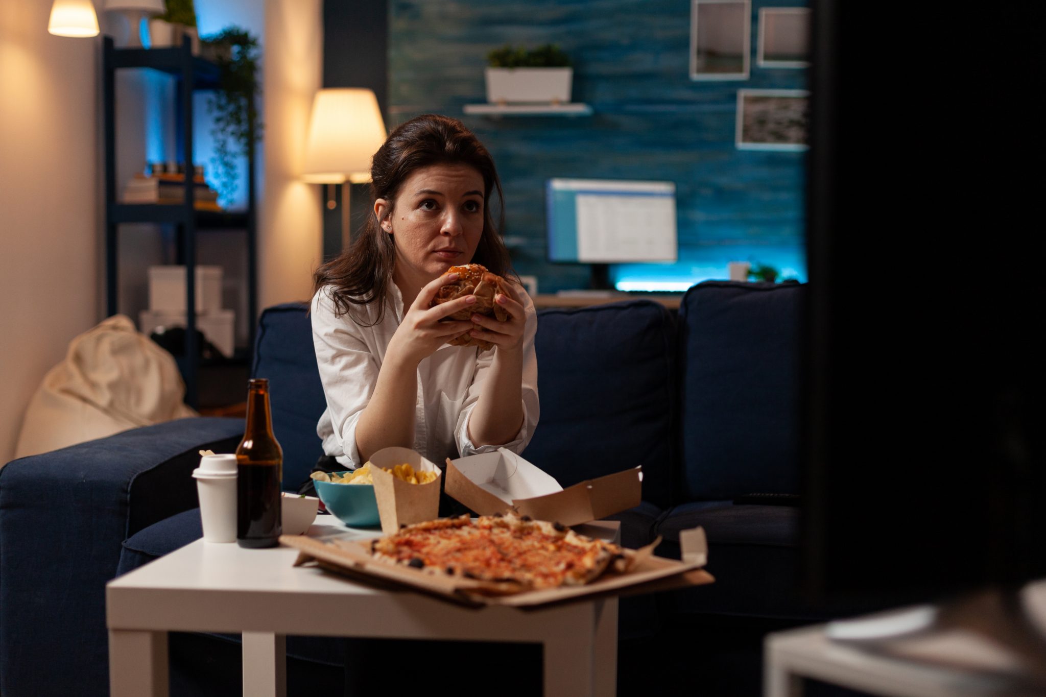 What You Need To Know About Eating Late At Night - 6 Reasons You Need ...